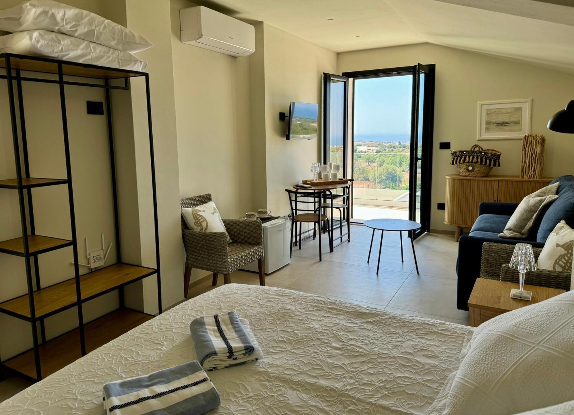 סמפיירי Villa Dolce Vita מראה חיצוני תמונה